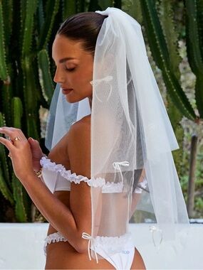 ALT Swim Belle Bow Veil